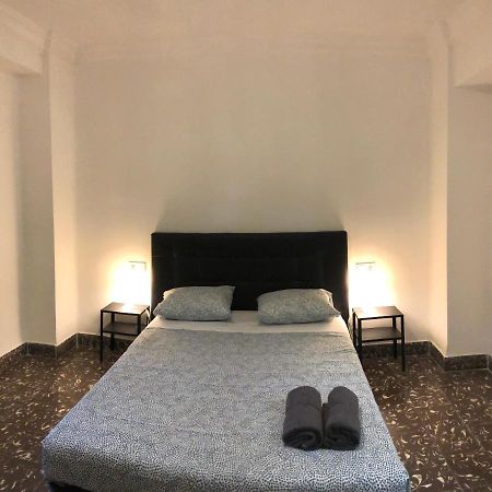 Habitaciones Casa Cobo บาเลนเซีย ภายนอก รูปภาพ